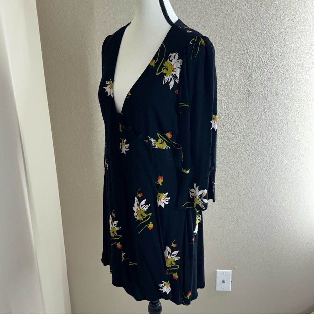 Free People Time on My Side Black Floral Bell Sleeve Boho Wrap Dress Size XS - Picture 6 of 14
